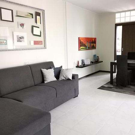 You Welcome Apt Appartement Elmas Buitenkant foto